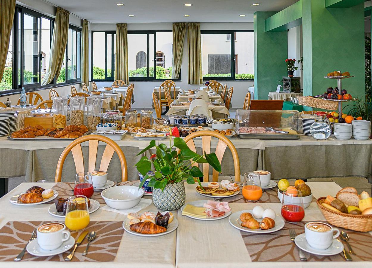 Hotel Paris Lido di Camaiore Exteriér fotografie